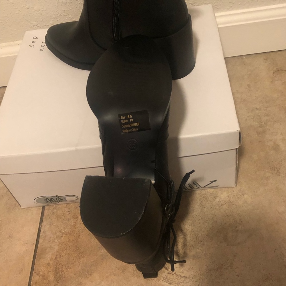 Black PU leather heel ankle booties - Picture 5 of 7